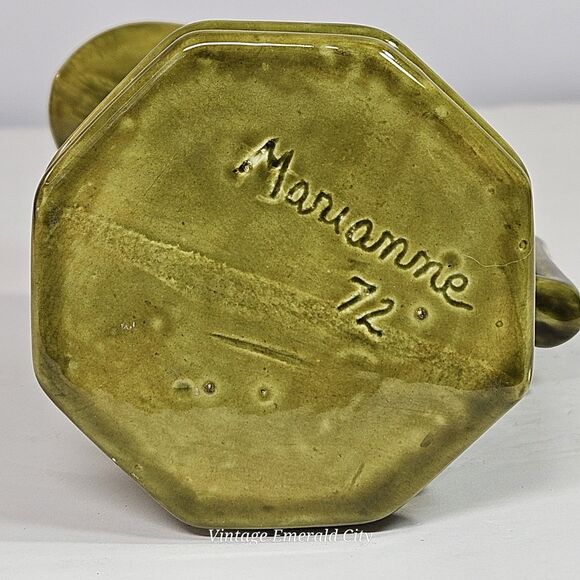 Vtg Studio Pottery Creamer Olive Green Paneled Octagon Mini Stone Pitcher Signed - Picture 10 of 11